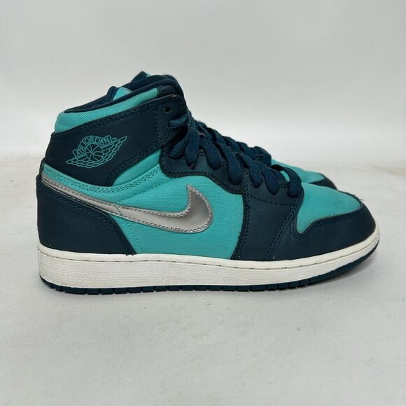Nike Shoes Air Jordan 1 Retro High GG “Hyper Jade” 2024 - Picture 4 of 8
